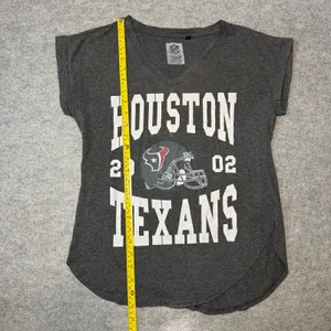 NFL TEAM APPAREL Women's V-Neck T-Shirt M Gray Heather Graphic thumbnail 6