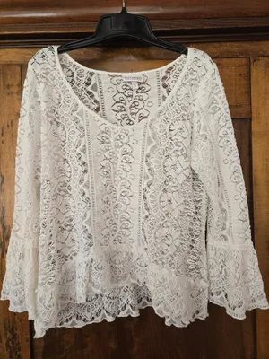 O Shyanne White Crochet Lace Top - Feminine Detail thumbnail 1