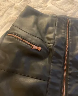 Kendall & Kylie Vegan Leather Mini Skirt thumbnail 4