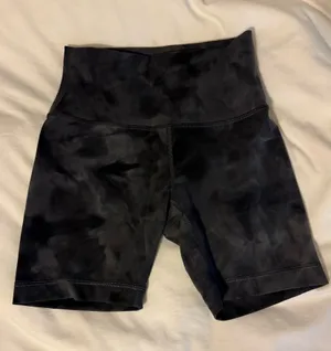 Lululemon Shorts Wunder Train thumbnail 1