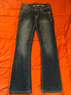 WallFlower Luscious Curvy Bootcut Jeans thumbnail 2