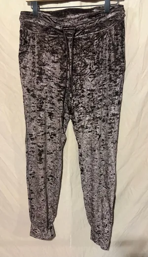 Lululemon Ready to Crush Jogger thumbnail 1
