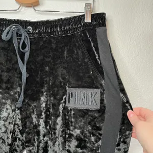 Victorias Secret PINK Womens Black Velvet Drawstring Joggers Size L thumbnail 5