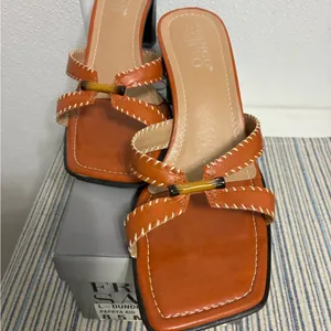 Franco Sarto Reddish Orange Slip On Heels Women’s Size 8.5 thumbnail 2