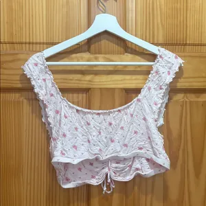 Urban Outfitters Out From Under Size Large Floral Crop Top Bra Top thumbnail 5