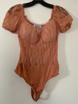 Lulus Coral Lace Corset Bodysuit Womens Medium Coquette Romantic Lace Top thumbnail 1