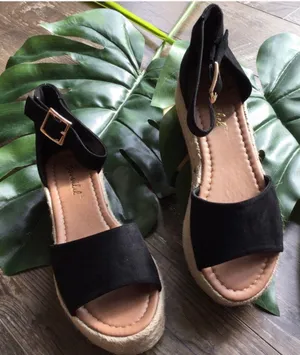 Black Espidrilles Size 6.5 thumbnail 3