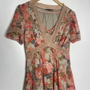 Ranna Gill Dress Floral V-Neck Embroidered Flowy Brown Rose Boutique Size 8 thumbnail 6