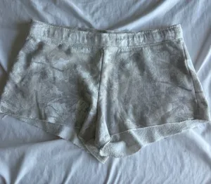 camo hollister sweatshorts thumbnail 1