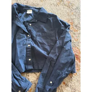 OFFLINE by Aerie Navy Blue Cropped Button Down Cotton Shirt Medium thumbnail 2