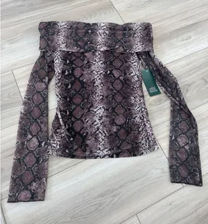 Wild Fable Brown Snake Print Mesh Off The Shoulder Long Sleeve Top Small NWT thumbnail 1