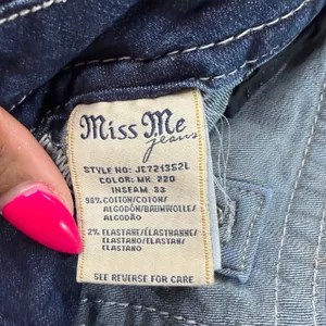 Miss Me Signature Skinny Jeans Dark Wash Embellished JE7213S2L Size 32 thumbnail 8