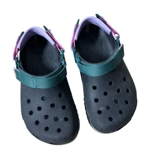 Crocs Granola‎ Girl Classic Hiker Clog Black W 7 M 5 206772 Sawtooth Sole thumbnail 1