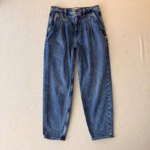 Abercrombie & Fitch 80s Mom Pleated Ultra High Rise Jeans Women 28/6R Blue thumbnail 3