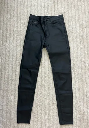 Black coated skinny jeans thumbnail 2