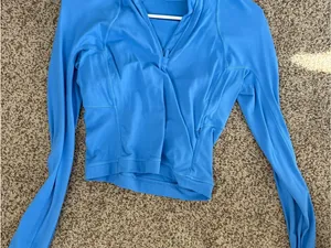 Lululemon Half Zip thumbnail 2