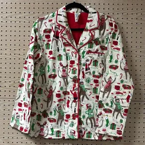 🇺🇸Munki Munki Cream Christmas Theme Long Sleeve Button Down Pajama Holiday Top thumbnail 1