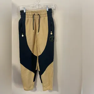 Jordan pants size small like new —A smart buy thumbnail 6