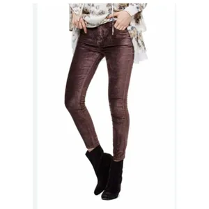 Free People Mulberry Cyndi High Rise Stretch Velvet Pants W28 thumbnail 2