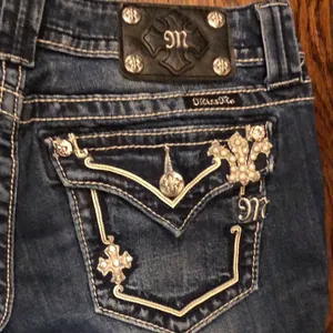 MISS ME Dark Wash Embellished Boot Cut Denim Low Rise Jeans Size 28x31 TAG 28x34 thumbnail 10