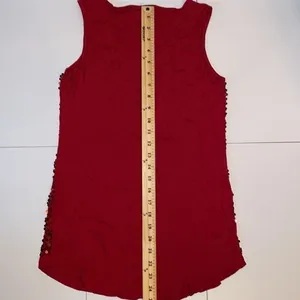 Design History red sequin sleeveless tee shirt top. Size Medium. NWT. thumbnail 6
