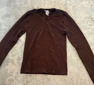 Brown Aritzia Long Sleeve thumbnail 1