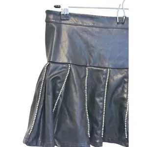 Hot & Delicious VTG Y2K Rhinestone Vegan Leather Micro Mini Skirt Pleated Large Black 90s Retro thumbnail 5