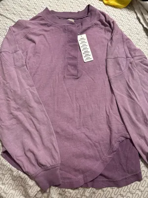 Urban Outfitters sweatshirt thumbnail 1