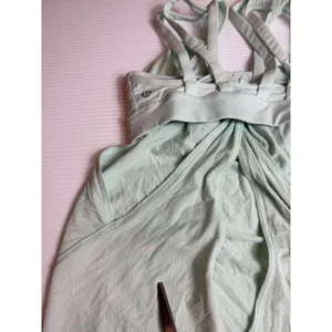 Lululemon‎ Light Green Workout Dress Athletic Tank Top Activewear stained size 4 thumbnail 9