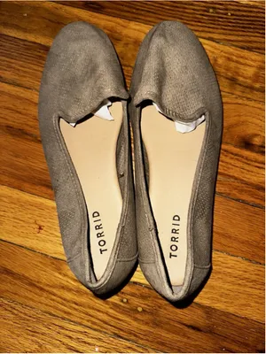 Torrid Taupe Perforated Loafer Flats WW 10 Workwear Minimalist Suede Plus Size thumbnail 4
