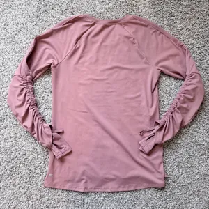 Fabletics Cashel Adjustable Long Sleeve Top Color Mauve Women’s Size Small thumbnail 5
