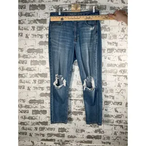 American Eagle | women mom jean denim distressed thumbnail 8