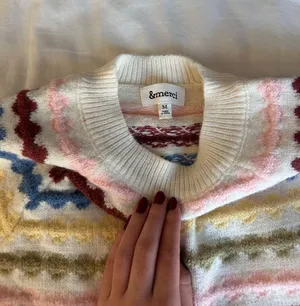 Pixelated Boutique Sweater Size M thumbnail 2