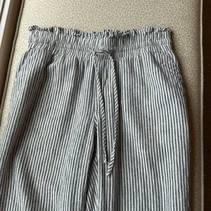 A new day stripped cropped linen blend drawstring pants with pockets size S thumbnail 2