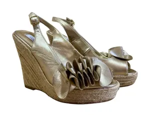 Steve Madden Gold Metallic Wedge Sandals Women's 6.5 BNWOT Dress Summer Shoes thumbnail 1