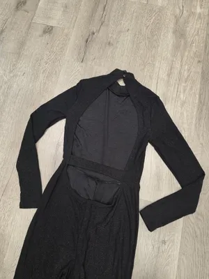Superdown Black Long Sleeve mock neck Open Back Bell Bottom Jumpsuit Sz S sparle thumbnail 3