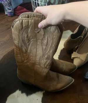 Ladies brown cowboy boots thumbnail 1