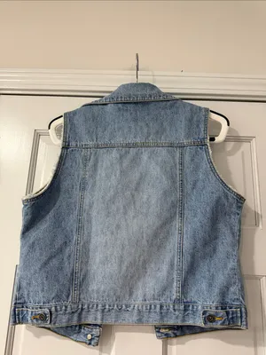 PHD Womens Denim Vest Jean Vest Distressed Light Wash 100% Cotton Size MEDIUM thumbnail 6