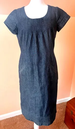 Boden Denim Shift Dress Womens 4L Blue‎ Excellent Pintuck Pocket thumbnail 1