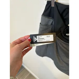 Adidas NWT heather gray golf‎ skort thumbnail 3