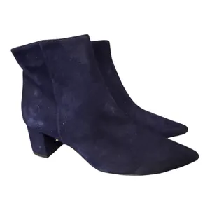 L'Agence Jeanne Pointed Toe Bootie Ankle Boot Suede Midnight Blue Size 40 US 9 thumbnail 5