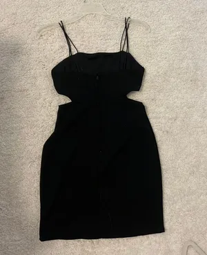 dress  thumbnail 1