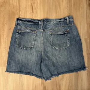 Edgely Denim Jean Shorts Size 14 thumbnail 3