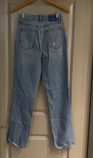 Abercrombie Ultra High-Rise 90s Straight Jeans thumbnail 4