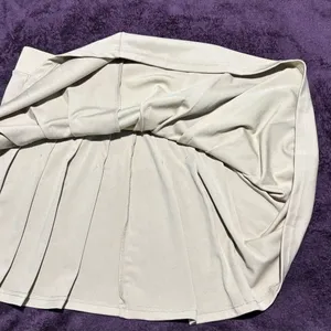 Adorable mini tennis skirt thumbnail 5