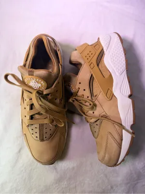 Nike Women's Wheat/Tan Casual Sneakers thumbnail 6