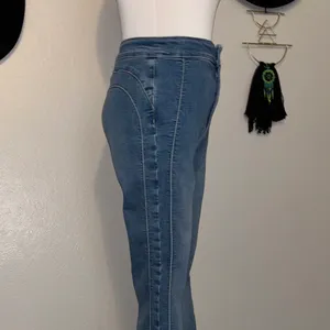 Jeans thumbnail 2