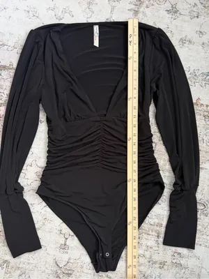 Free People Black Long Sleeve V-Neck Ruched Bodysuit thumbnail 3