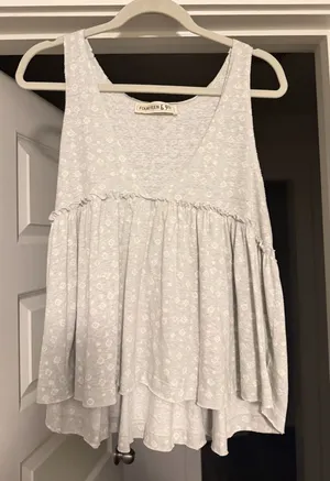 Fourteen & 9th Boutique Top Tank Grey Sleeveless Large thumbnail 1
