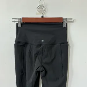 prAna High Rise Workout Leggings Black Side Pockets XS Activewear Yoga Gym thumbnail 3
